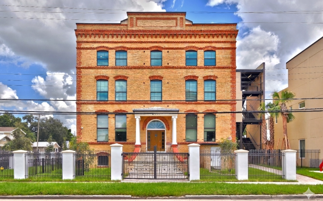 Cigar Lofts Apartments Near University of Tampa: Where Student Living Meets City Life